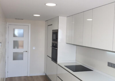 Proyecto 16: Cocina blanca reformada en Alicante