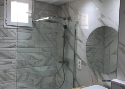 Proyecto 22: Baño reformado en mármol